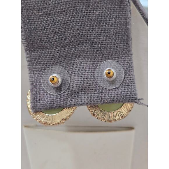 Green Stone Surrounded by Gold Metal Stud Earrings - Picture 3 of 4